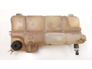 Расширительный бачок охлаждающей жидкости