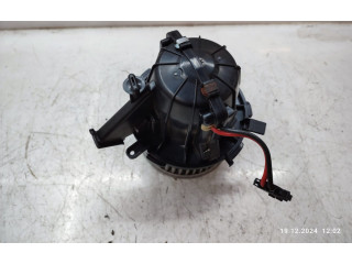 Вентилятор печки    8T0820521F, X5490006   Audi Q5 SQ5