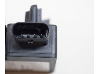 Блок комфорта 109785590H, 109785500E Tesla Model 3