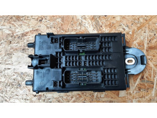 Pojistková skříňka 31682732, 32209198 Volvo S90, V90 2017