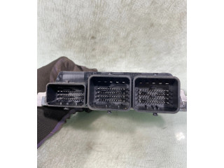 Блок управления двигателя 31336000, S180134100a   Volvo C30