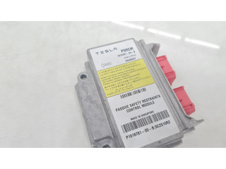 Блок подушек безопасности 101878100B Tesla Model S