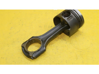 Píst Mercedes-Benz C W203