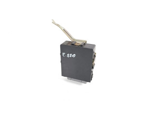 Блок управления 82642-30020 Toyota Land Cruiser (J100)