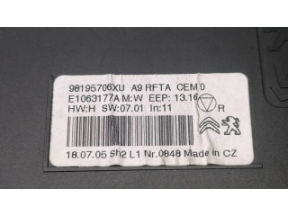 Блок управления климат-контролем 98195706XU Peugeot 2008 II