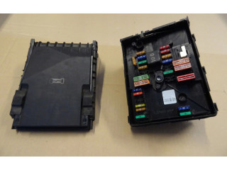 Блок предохранителей 1K0937118   Skoda Yeti (5L)    