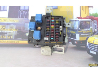 Pojistková skříňka Nissan Maxima 1996