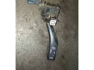 Ручка стеклоочистителей    Volkswagen Caddy