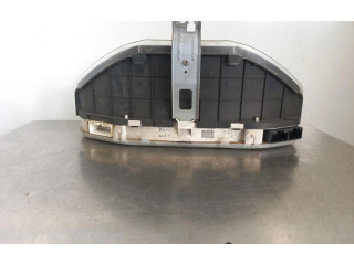 Панель приборов BJ2B   Mazda 323 F       