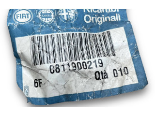 Řídící jednotka 811900219 Alfa Romeo 33 1994