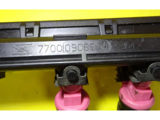 Топливная рампа 7700109066, 7700108667   Renault Clio II  