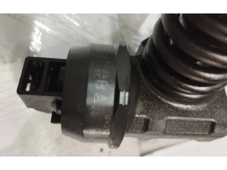 Форсунка 038130073BA    Volkswagen Jetta V  BKC 