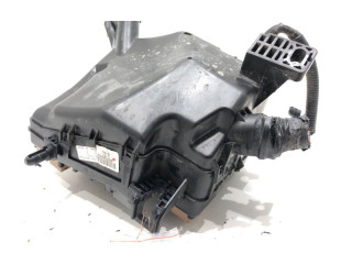 Блок предохранителей 91225-G5402 KIA Niro