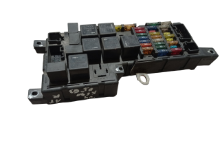 Блок предохранителей 518826011, 8678449   Volvo XC90    