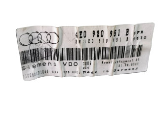 Přístrojová deska Audi A8 S8 D3 4E 2002 4E0920951B, 8E0910951B