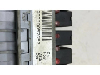 Блок предохранителей  51790930, k2952   Fiat Bravo    