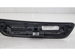 Другая деталь салона