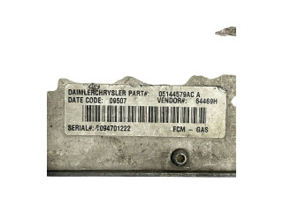 Блок предохранителей 05144579AC, 094701222 Chrysler Town & Country IV 2006