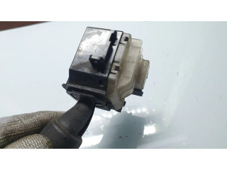 Ручка стеклоочистителей 17D682 Mazda 3 I