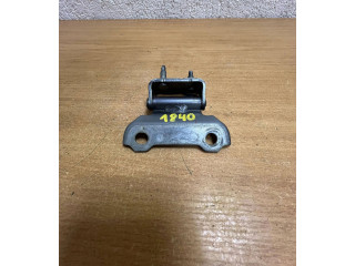 Передняя нижняя петля 1840 Lexus NX 2020