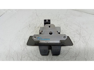 Замок задней крышки