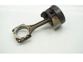 Поршень с шатуном Mitsubishi Galant