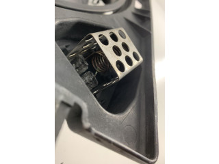 Вентилятор радиатора         Renault Clio III 