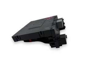 Блок предохранителей 8P0907279K Audi A3 S3 8P