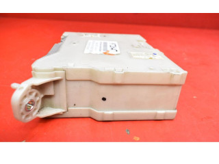 Блок предохранителей 82730-53050, 82730-53050 Lexus IS 220D-250-350