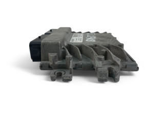 Блок управления двигателем Блок управления S118303156A, 8201051558   Dacia Logan II