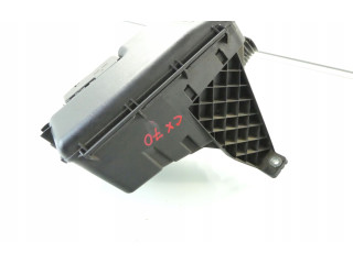 Блок предохранителей  30728132   Volvo S70  V70  V70 XC    