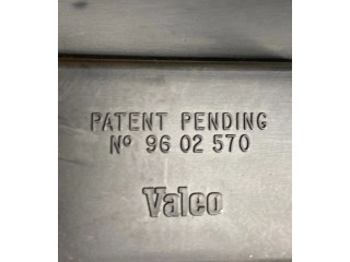 Моторчик заднего дворника 9602570    Jeep Cherokee III KJ