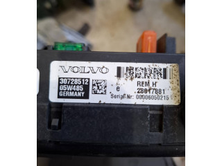 Блок предохранителей 30728512, 05W485 Volvo S60