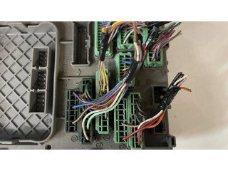 Блок предохранителей sjdg010 Honda FR-V