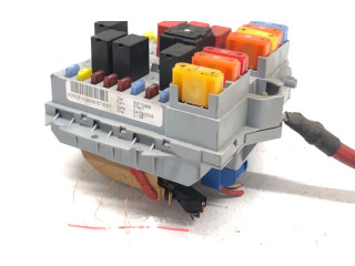 Ящик предохранителей (комплект) 50510969   Alfa Romeo 159