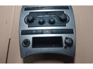 Блок управления климат-контролем P55111010AE Jeep Grand Cherokee (WK)