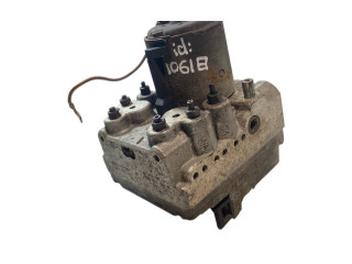 Блок АБС 701614111D, 703907379A Volkswagen Transporter - Caravelle T4 1991 - 2003 года