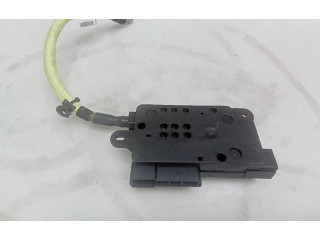 Блок предохранителей 8V0937548   Audi RS3    