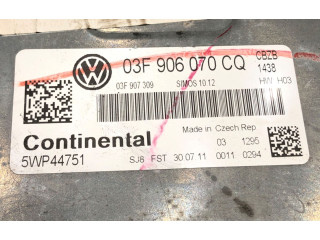 Блок управления двигателя 03F906070CQ Volkswagen Jetta VI