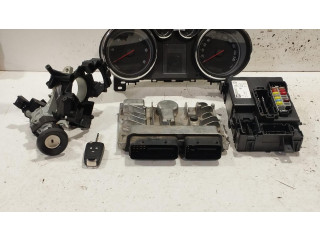 Комплект блоков управления 55581448, 55581448   Opel Meriva B
