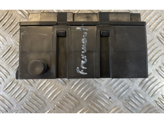 Блок предохранителей 68068355AB, 13211450   Fiat Freemont    