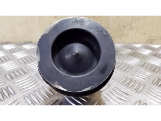 Píst A1Z021, MAHLE174 Honda CR-V pro naftový motor 2.2