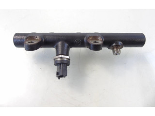 Топливная рампа 8201157327   Renault Clio IV  