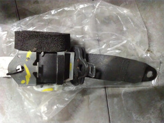 Задний ремень безопасности