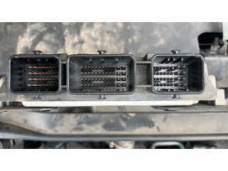 Другая деталь отсека двигателя