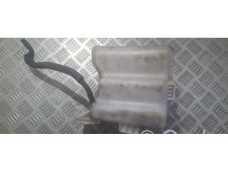 Расширительный бачок охлаждающей жидкости