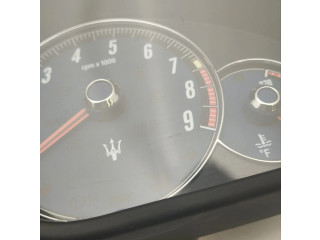 Přístrojová deska  Maserati GranTurismo 2008 243146  