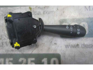 Ручка стеклоочистителей 8201168008, 681726046R   Dacia Lodgy