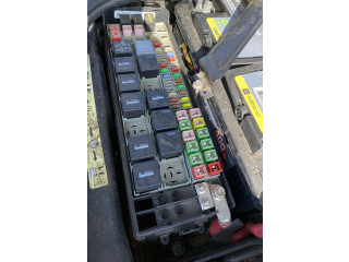 Pojistková skříňka Land Rover Range Rover Sport L320 2005