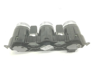 Блок управления климат-контролем 275105451R Dacia Dokker